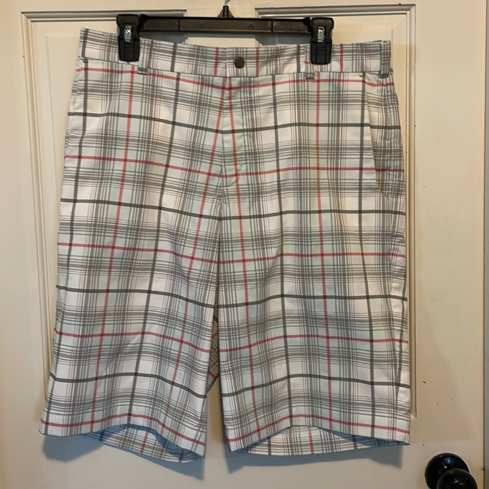 NIKE GOLF TOUR PERFORMANCE Shorts Size 34